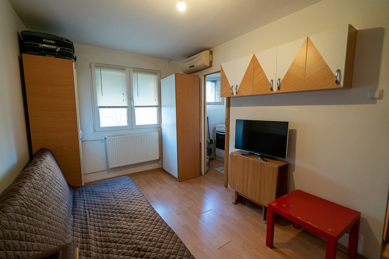 Piata Moghioros, Drumul Taberei